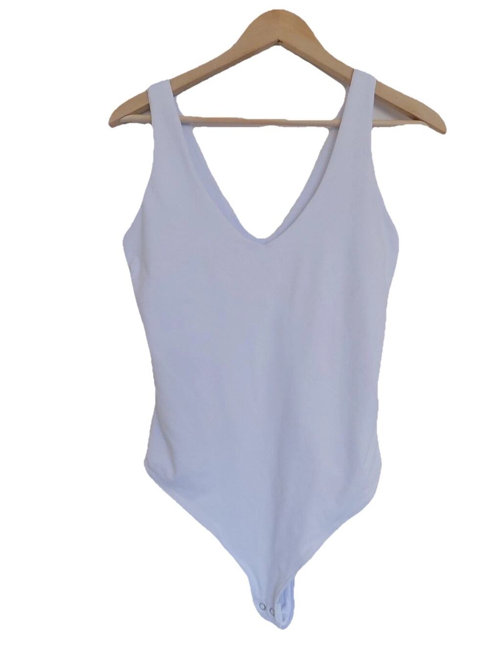 Reoria white bodysuit v neck sleeveless tank thong size Medium